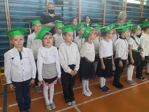 Suwałki Szkoła Podstawowa nr 6 ślubowanie klas pierwszych