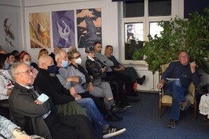 Suwałki spotkanie z Tadeuszem Buchowieckim w Bibliotece Publicznej