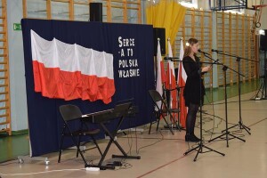 Suwałki I LO konkurs poezji i pieśni patriotycznej
