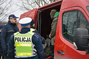 Suwałki policja zatrzymani imigranci