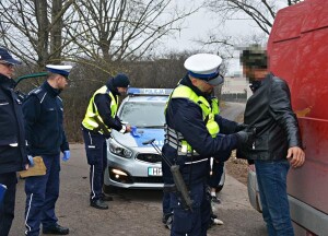 Suwałki policja zatrzymani imigranci