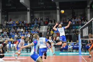 Ostatni mecz rundy zasadniczej PlusLigi: Ślepsk Malow Suwałki - GKS Katowice