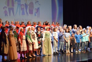 Między nami pokoleniami