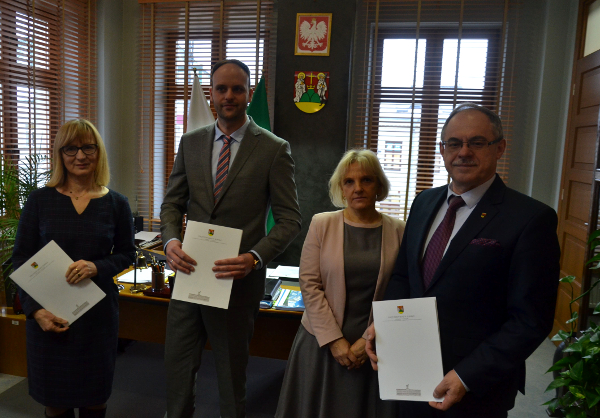 Umowa na dokończenie budowy ul. Krzywólka podpisana