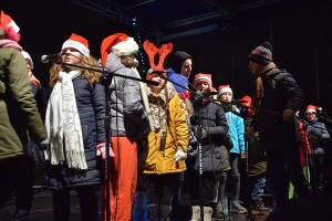 Suwałki rozświetlenie choinki miejskiej