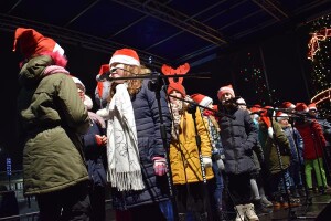 Suwałki rozświetlenie choinki miejskiej