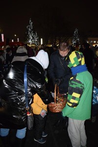 Suwałki rozświetlenie choinki miejskiej