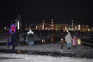 Suwałki rozświetlenie choinki miejskiej
