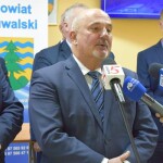 Suwałki: konferencja J.Zielinski Rządowy Fundusz Rozwoju Dróg 2022