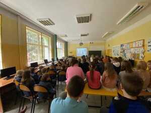 Suwałki Zespół Szkół nr 4 projekt Podaj Łapę