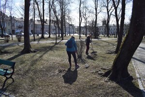 Suwałki sprzątanie czyn społeczny Ukraińców