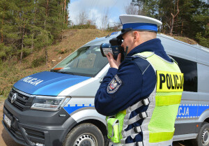 Za prędkość stracił prawo jazdy, otrzymał mandat i punkty karne