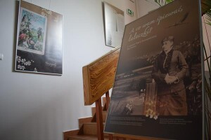 Suwałki: Biblioteka Publiczna wystawa A co wam śpiewać laleczki