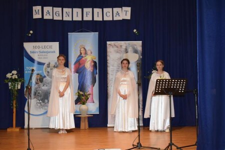 100 lat salezjanek w Polsce
