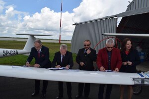 Lotnisko sportowo i muzycznie