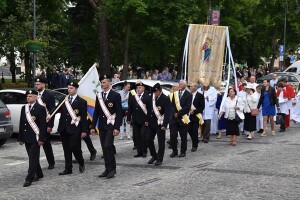 Utrudnienia w ruchu drogowym - procesje Bożego Ciała