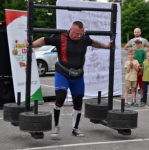 Krystian Makowiecki drugi w zawodach Strongmanów