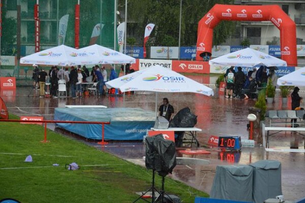 Deszczowy początek mistrzostw w Suwałkach