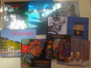 Kolejne ukraińskie książki w suwalskiej bibliotece