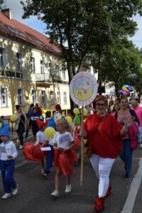Ponad 1000 suwalczan w paradzie. Galeria zdjęć