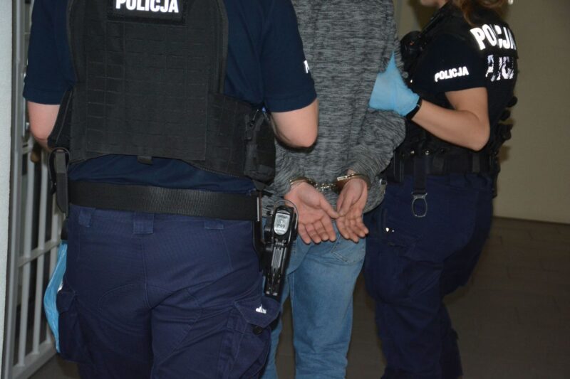 Areszt za wymuszenie rozbójnicze