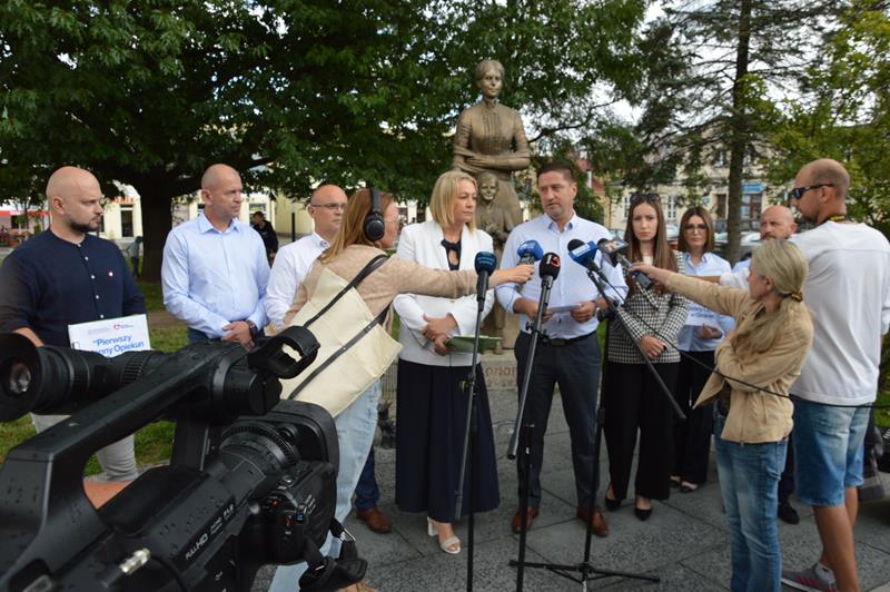 Konferencja prasowa Jacka Niedźwiedzkiego