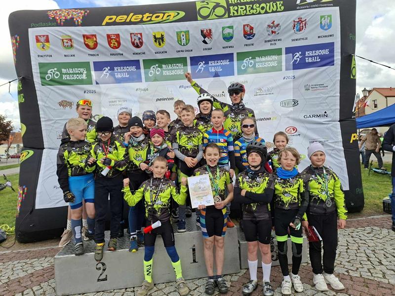 MTB Suwałki: 15 medali w Maratonach Kresowych Tykocin 2025 – dzieci i dorośli na podium!