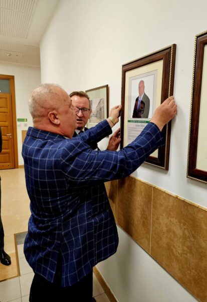 Adam Ołów w ratuszowej galerii
