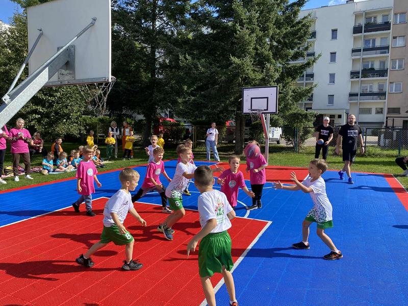 III TURNIEJ MINIBASKET