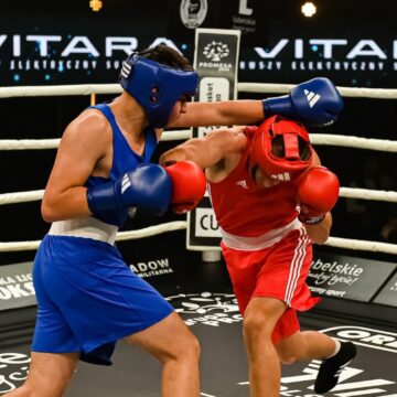 Brązowy dublet suwalskich bokserów