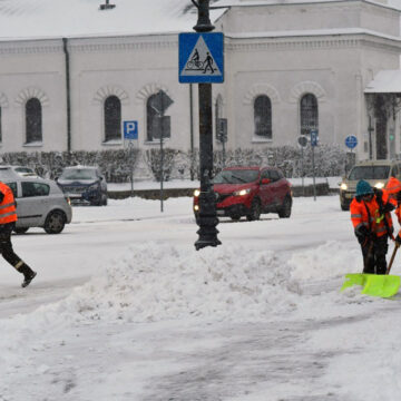 Intensywne opady śniegu – Akcja Zimowa w Suwałkach