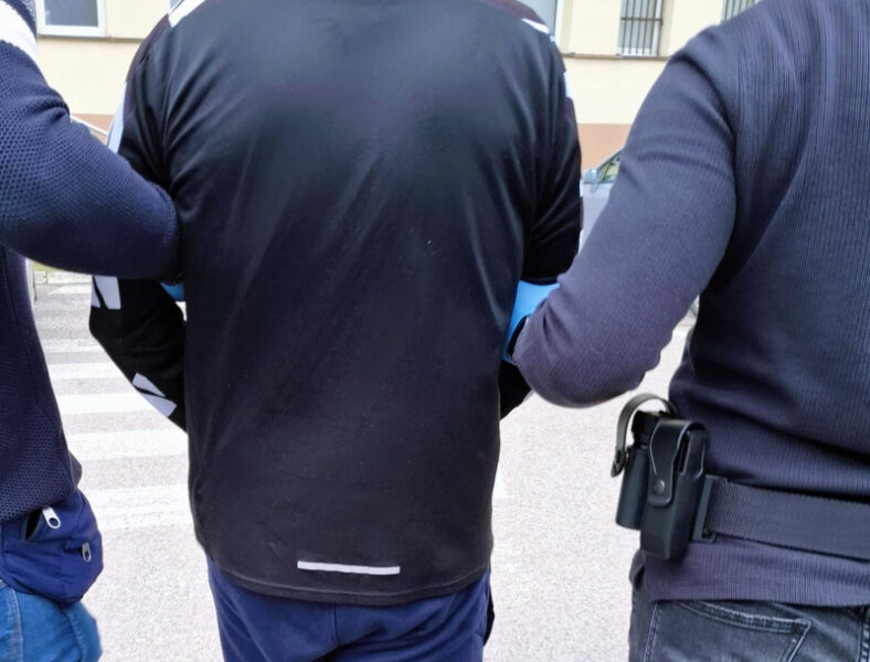 ZŁAMAŁ ZAKAZ ZBLIŻANIA – ZOSTAŁ ZATRZYMANY