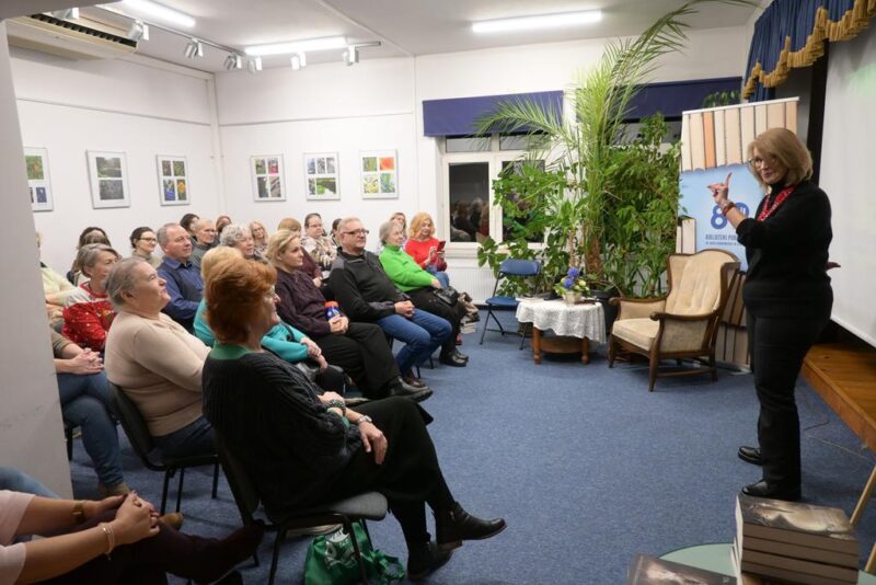 Spotkanie z Katarzyną Kuśmierczyk w Bibliotece Publicznej