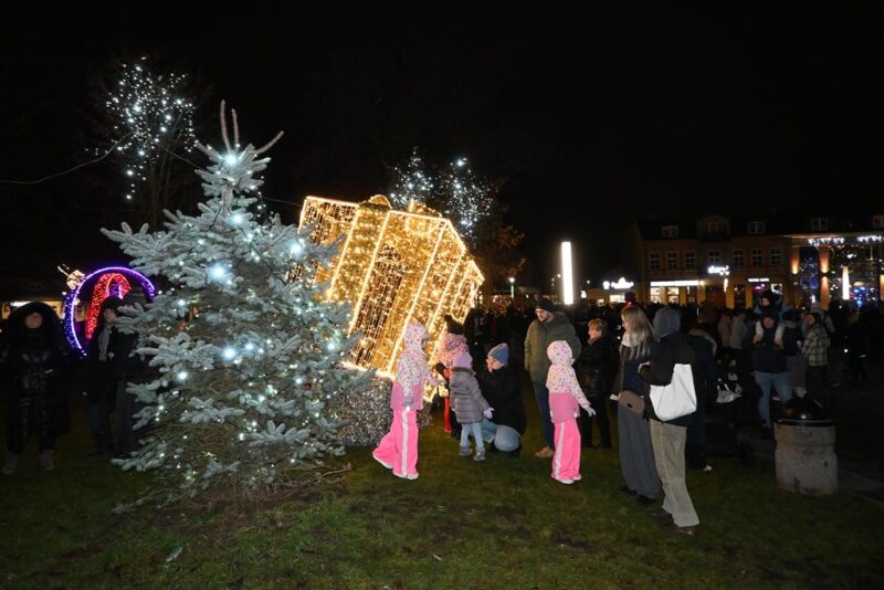 Rozświetlenie Choinki Miejskiej