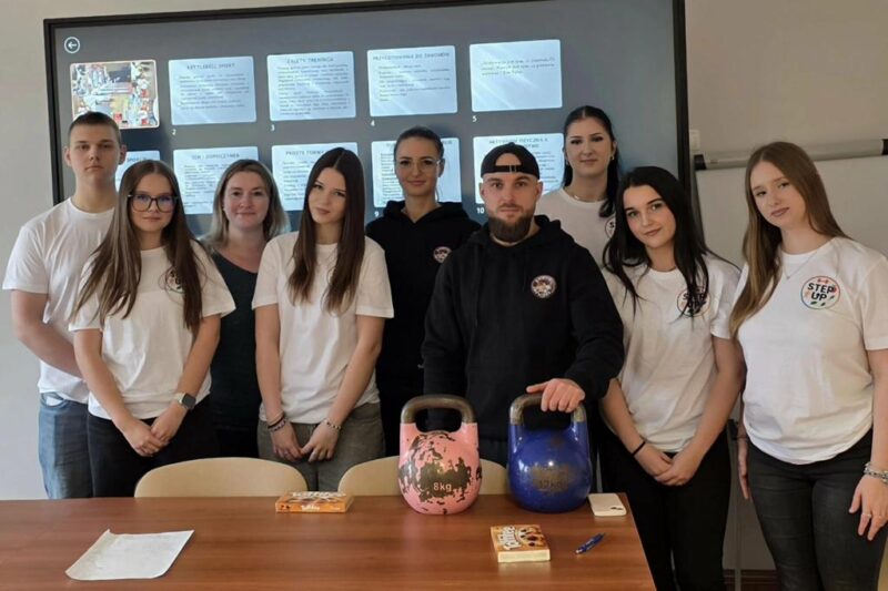 Step Up – spotkanie z wicemistrzynią świata w kettlebell sport – Wioletą Bujanowską