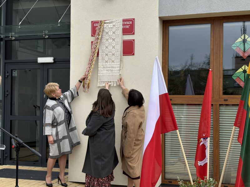 Szkole z litewskim językiem nadano imię