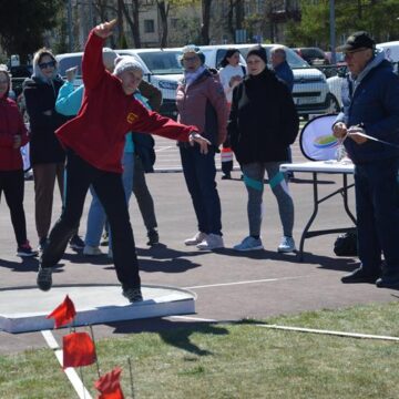 Seniorzy na stadionie