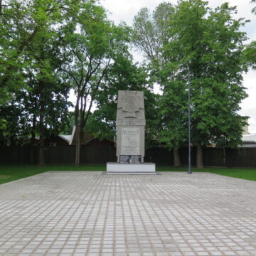 Plac Straceń jak nowy