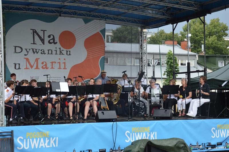 Sentimental Journey Band na dywaniku